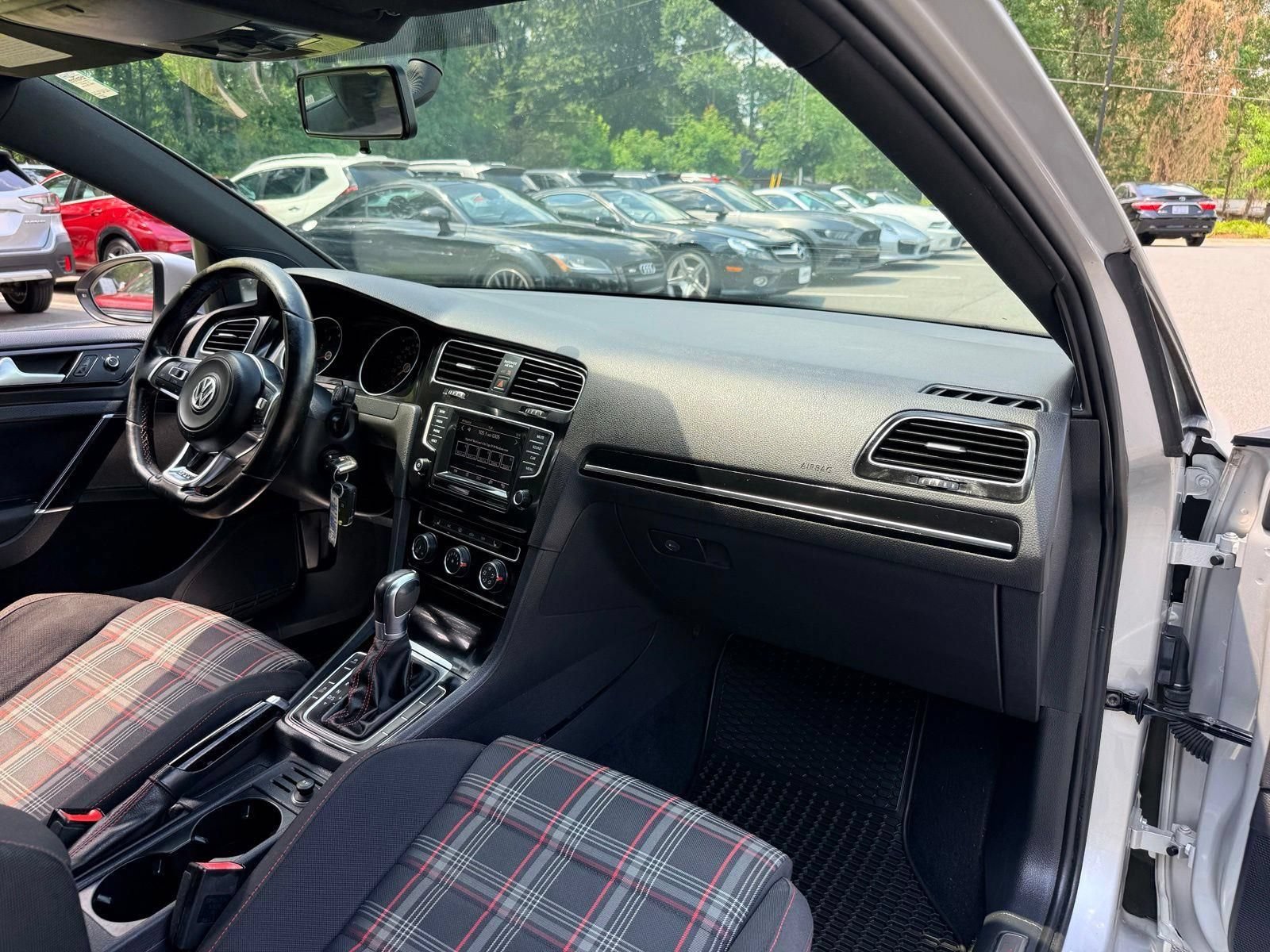 Used 2015 Volkswagen GTI S w/ Lighting Package (SEL) FWD image 21
