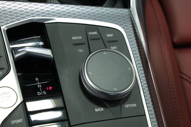Used 2025 BMW 330i Sedan w/ M Sport Package image 28