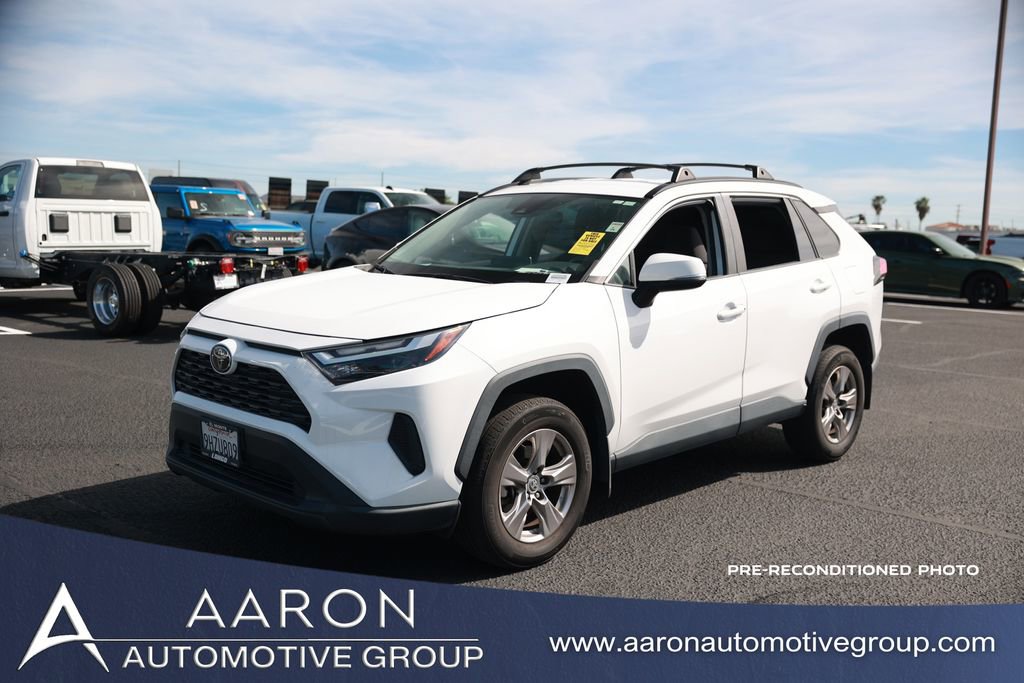 Used 2023 Toyota RAV4 XLE image 1