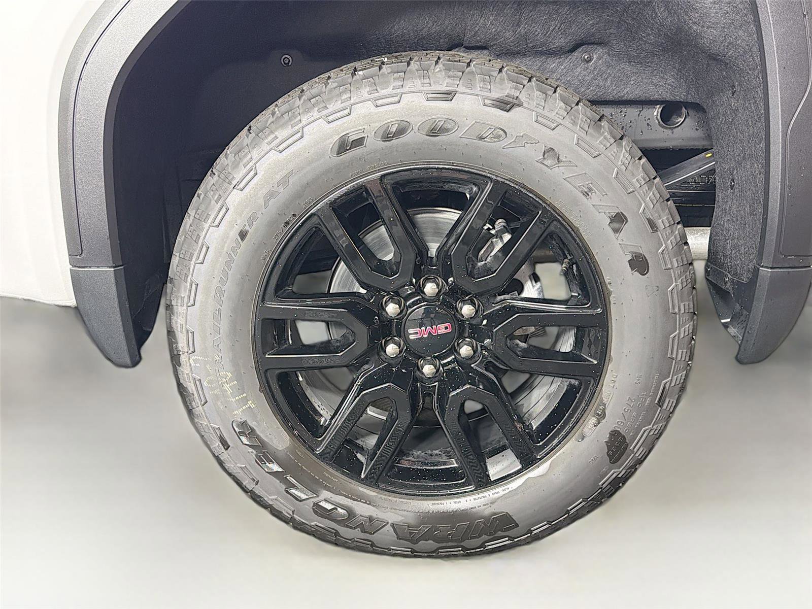 New 2026 GMC Sierra 1500 Elevation image 32