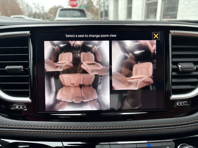 New 2026 Chrysler Pacifica Pinnacle image 21