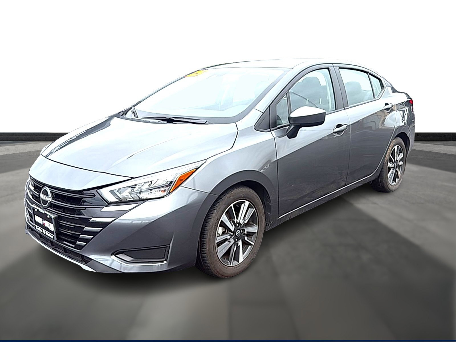 Used 2025 Nissan Versa SV FWD image 1