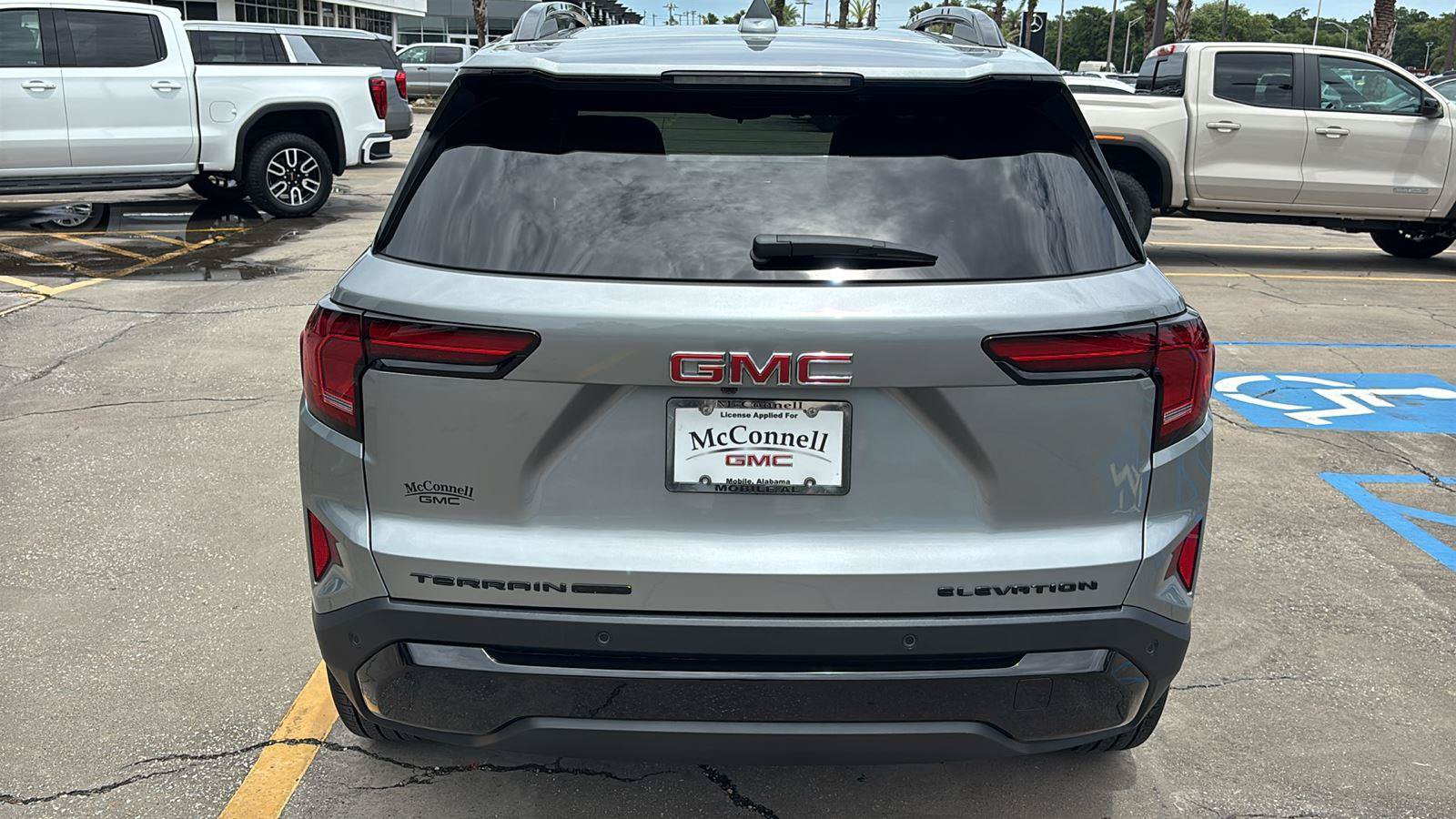 New 2026 GMC Terrain Elevation w/ Elevation Premium Package AWD/4WD image 6