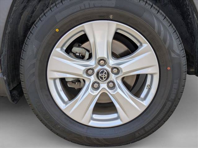 Used 2019 Toyota RAV4 XLE FWD image 24