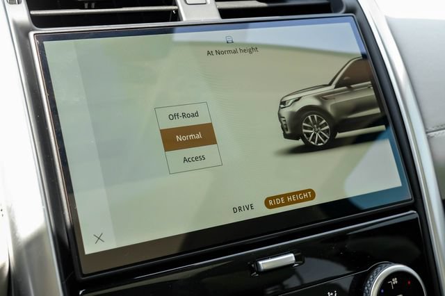 New 2026 Land Rover Discovery S AWD/4WD image 40