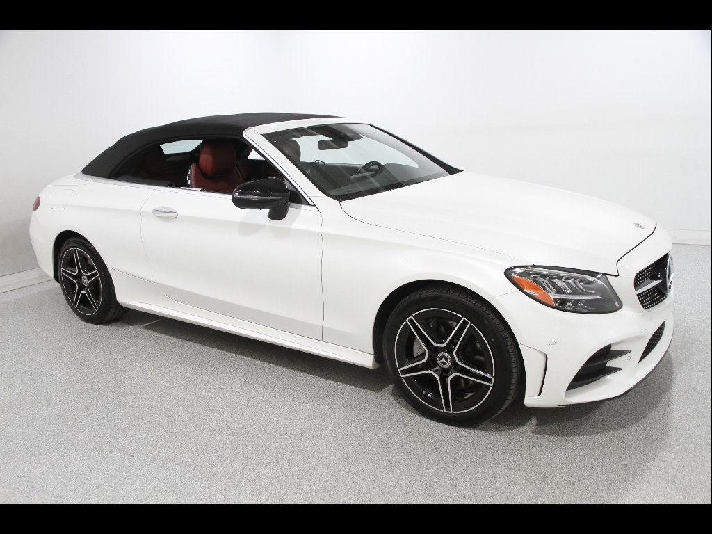 Used 2022 Mercedes-Benz C 300 4MATIC Cabriolet image 2