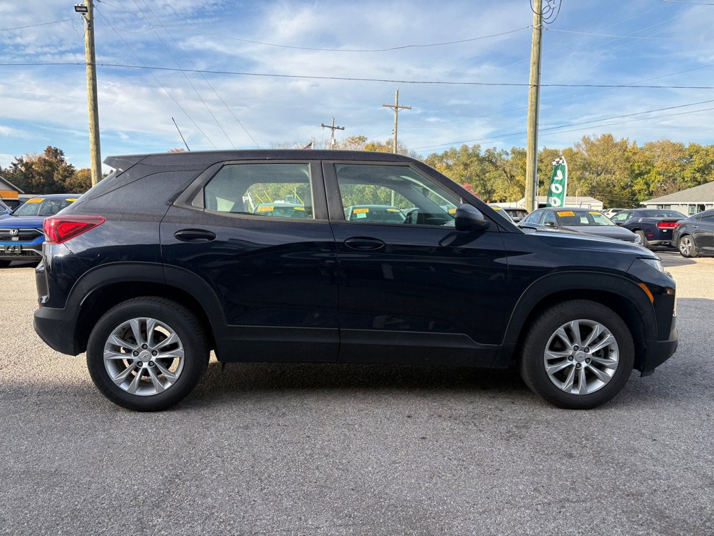 Used 2021 Chevrolet TrailBlazer LS image 3
