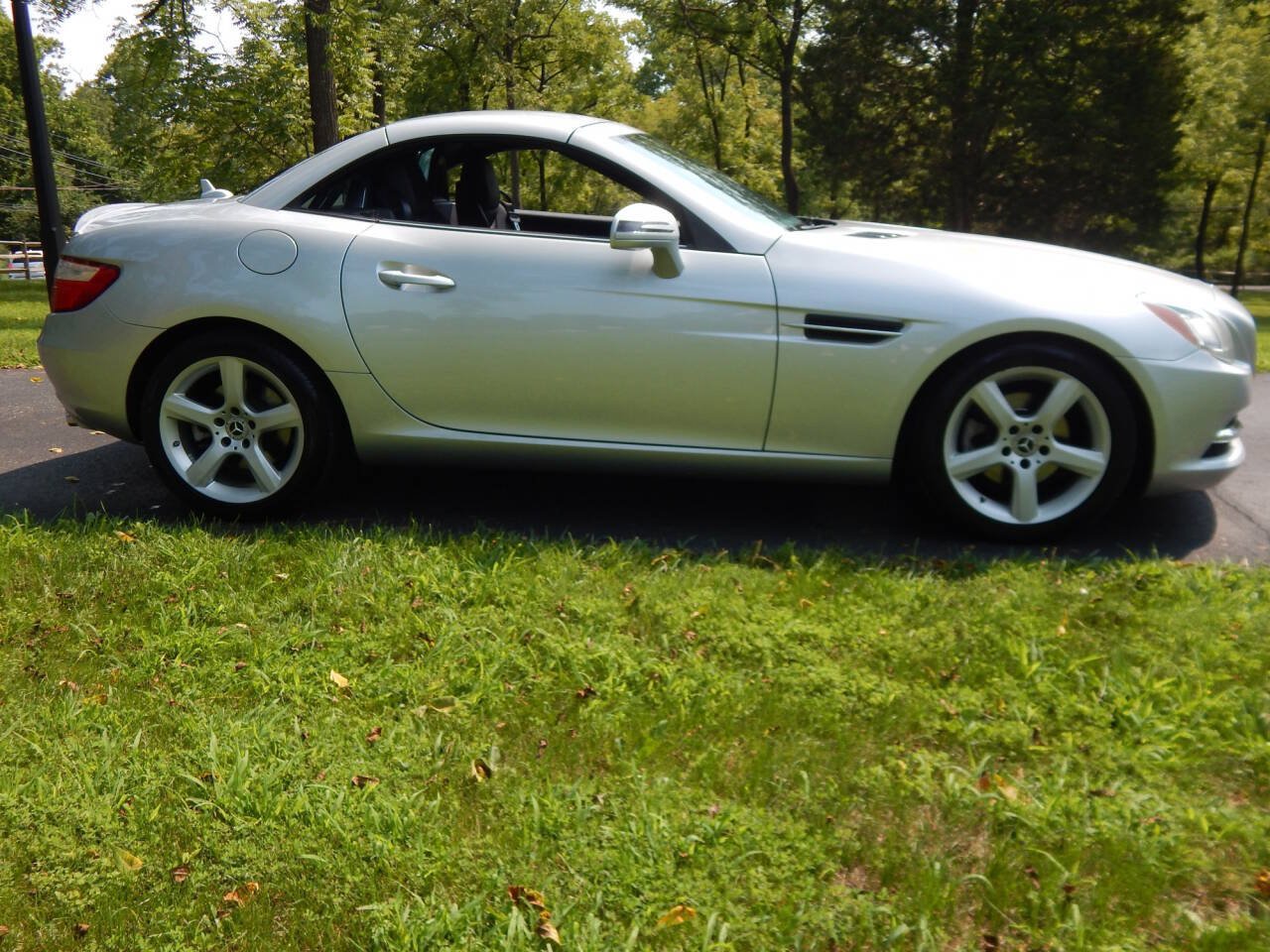 Used 2013 Mercedes-Benz SLK 250 image 11