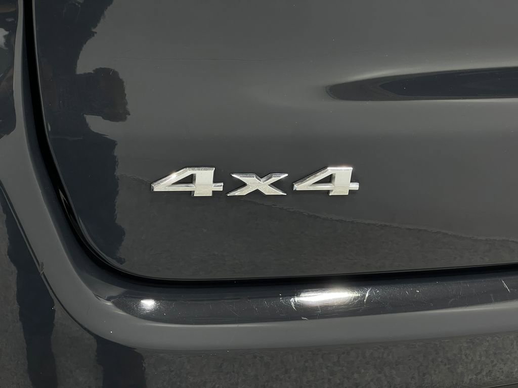 Used 2018 Jeep Compass Limited image 37