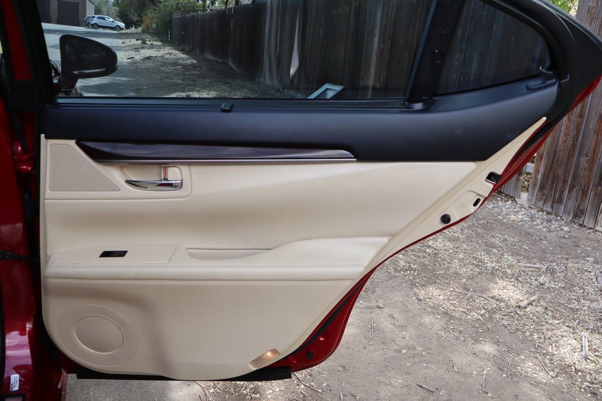 Used 2014 Lexus ES 350 image 25