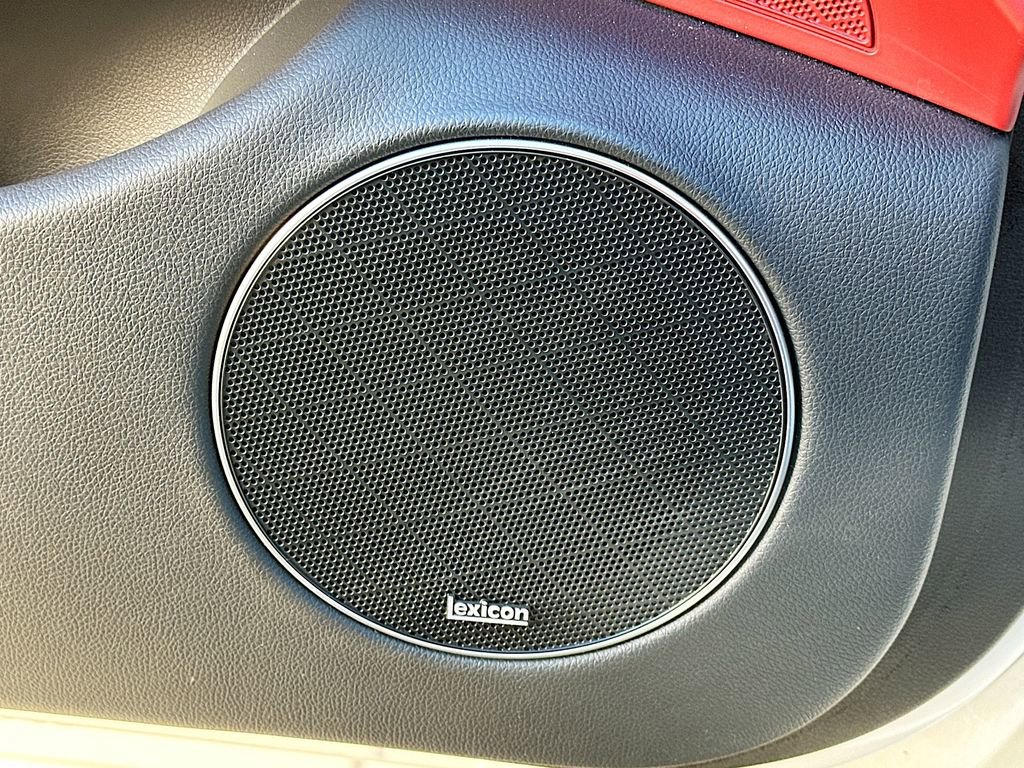 Used 2023 Genesis GV70 2.5T w/ Sport Prestige Package image 19