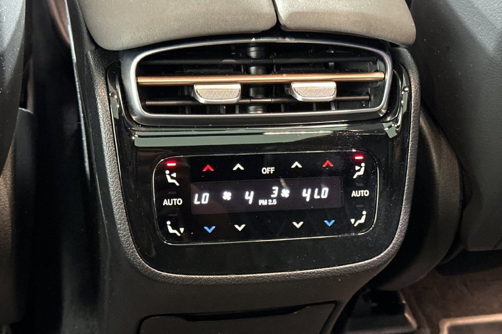 Certified 2023 Mercedes-Benz EQS 580 4MATIC SUV image 15