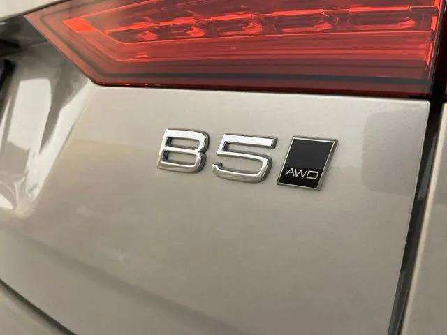 Used 2025 Volvo V60 B5 Cross Country Plus AWD/4WD image 94