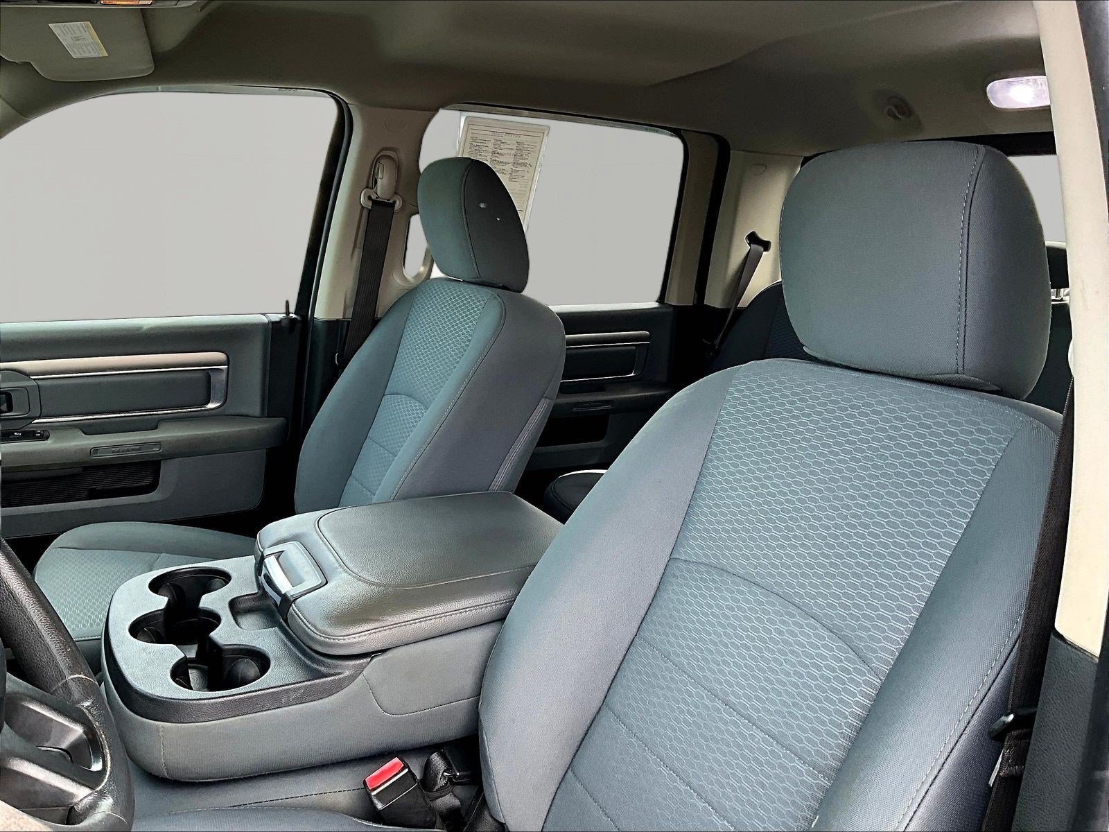 Used 2020 RAM 1500 Classic SLT AWD/4WD image 19