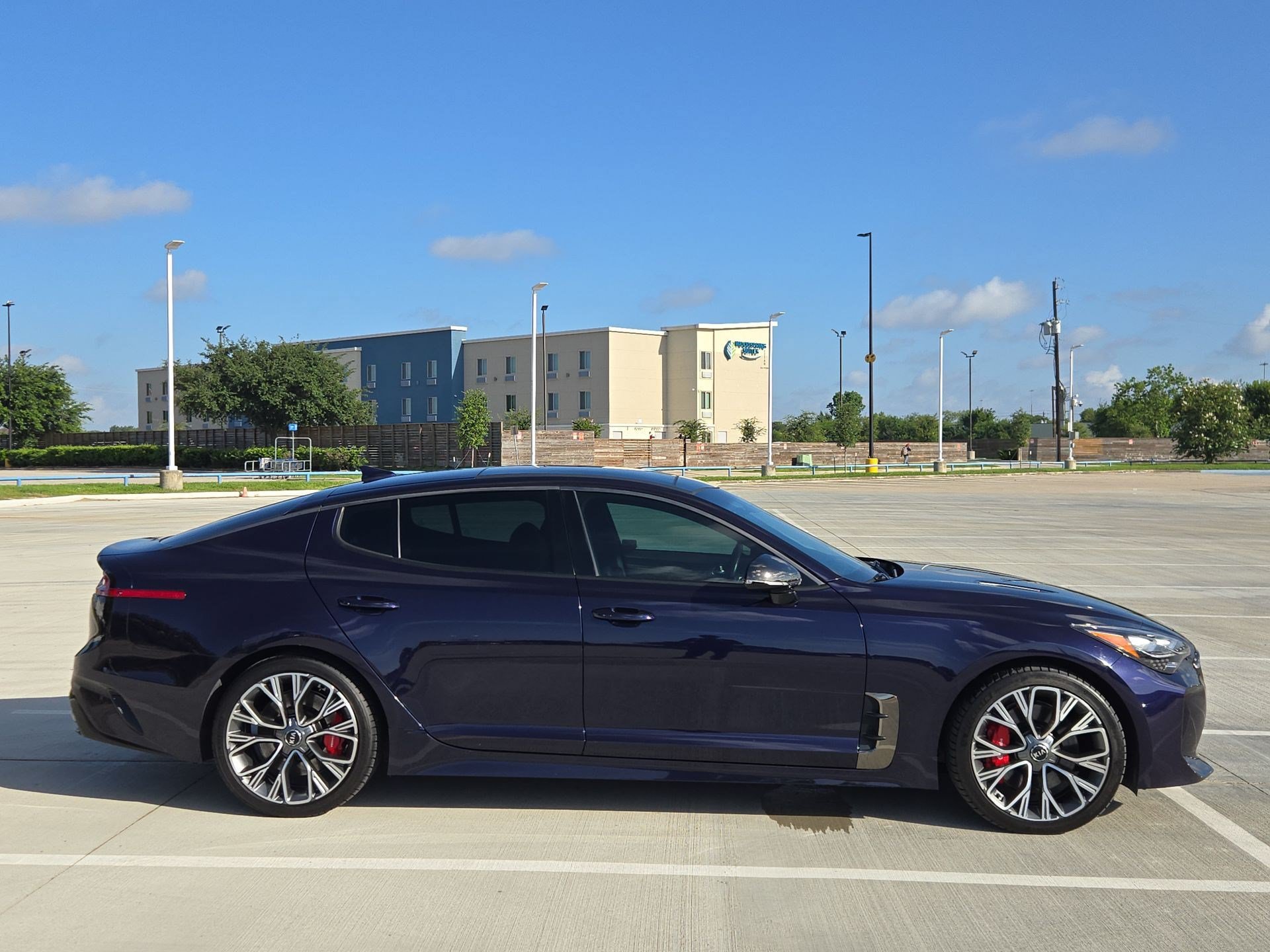 Used 2020 Kia Stinger GT AWD/4WD image 2