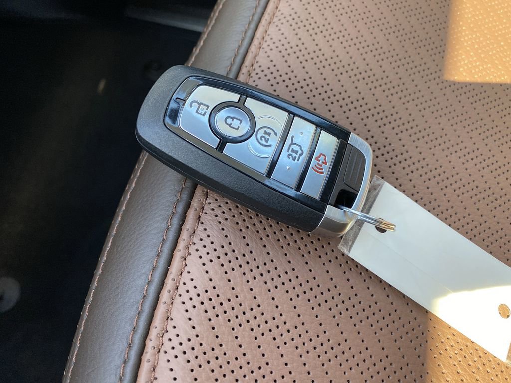 New 2025 Ford Expedition King Ranch image 38