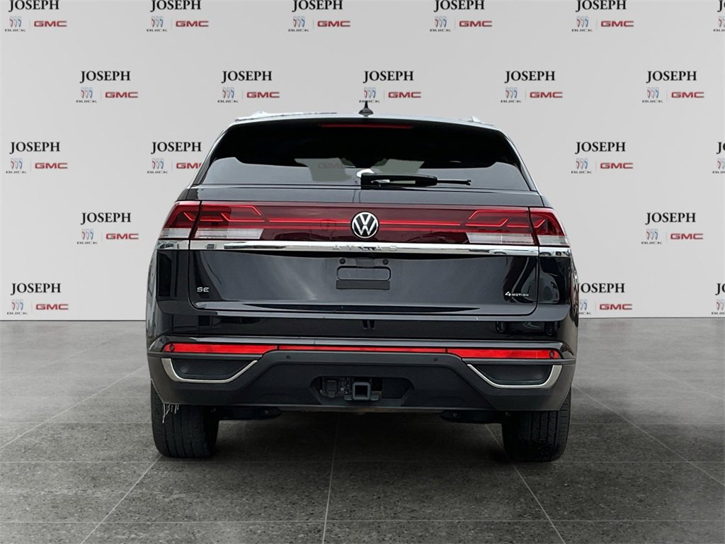 Used 2024 Volkswagen Atlas Cross Sport SE image 7