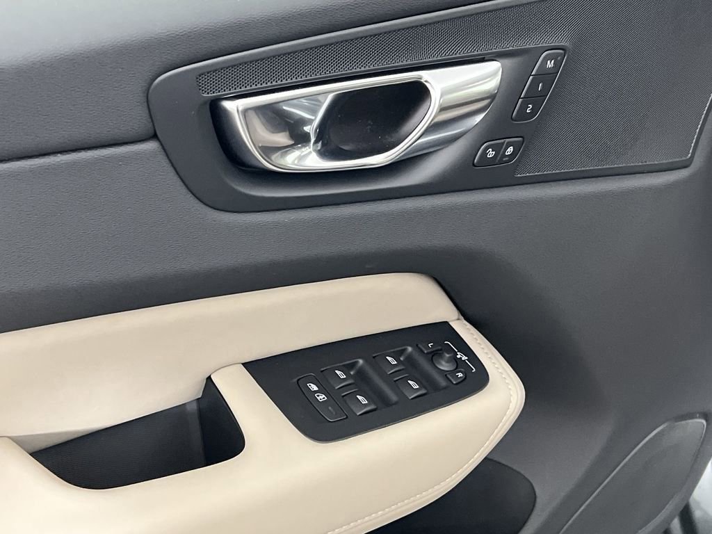 New 2026 Volvo XC60 B5 Plus w/ Climate Package image 11
