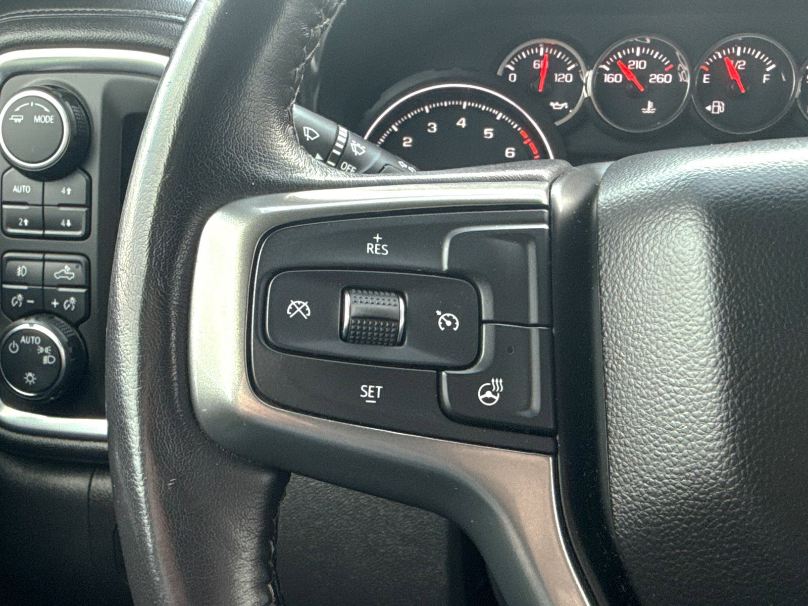 Certified 2021 Chevrolet Silverado 1500 RST image 41