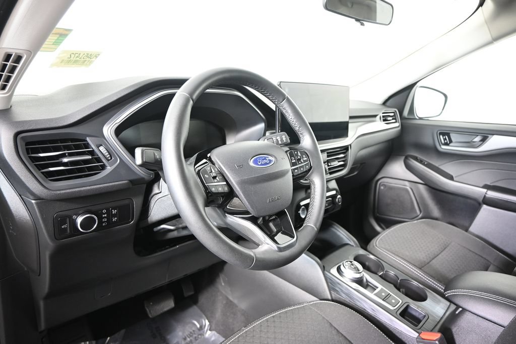 Used 2023 Ford Escape Active w/ Tech Pack #1 AWD/4WD image 22