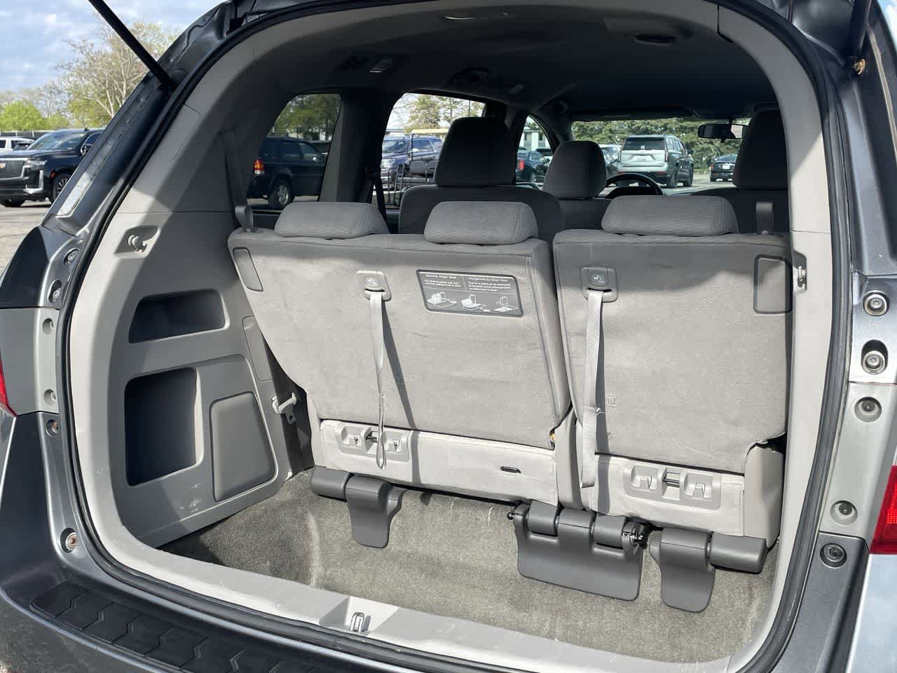 Used 2012 Honda Odyssey LX image 17