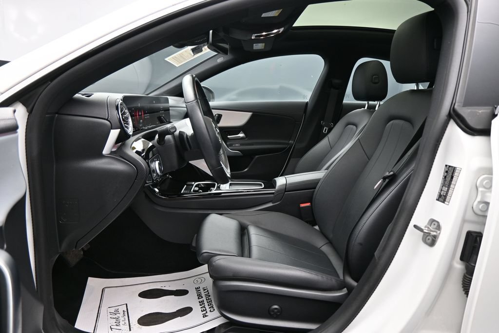 Used 2025 Mercedes-Benz CLA 250 image 10
