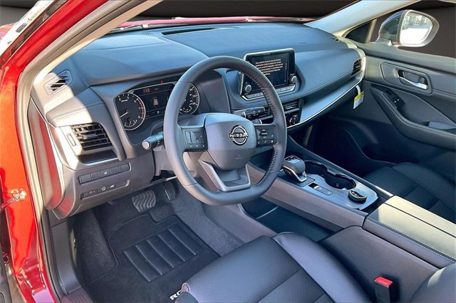 New 2026 Nissan Rogue SV image 7