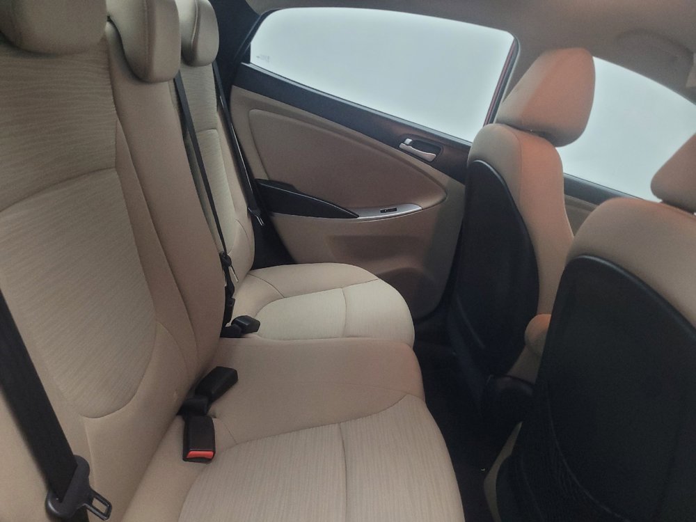 Used 2015 Hyundai Accent GLS FWD image 19