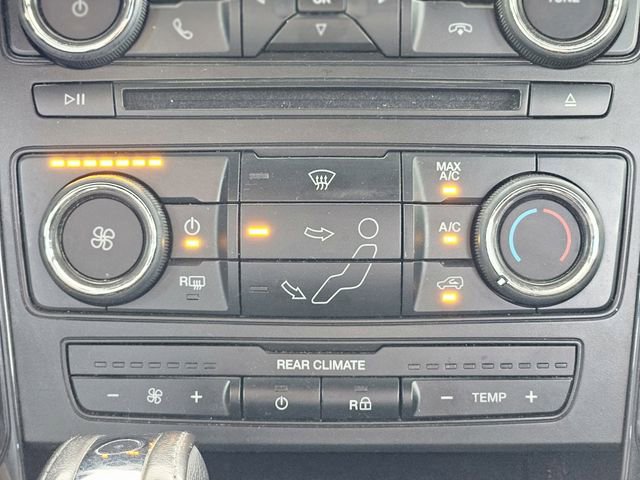 Used 2017 Ford Explorer XLT image 23