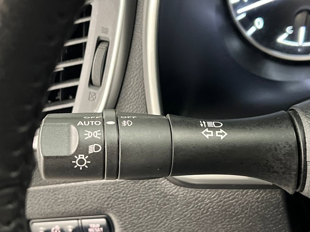 Used 2024 Nissan Murano SV image 45