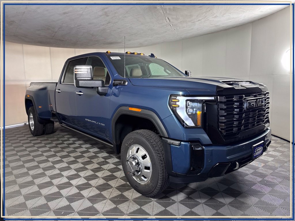 New 2026 GMC Sierra 3500 Denali Ultimate AWD/4WD image 3