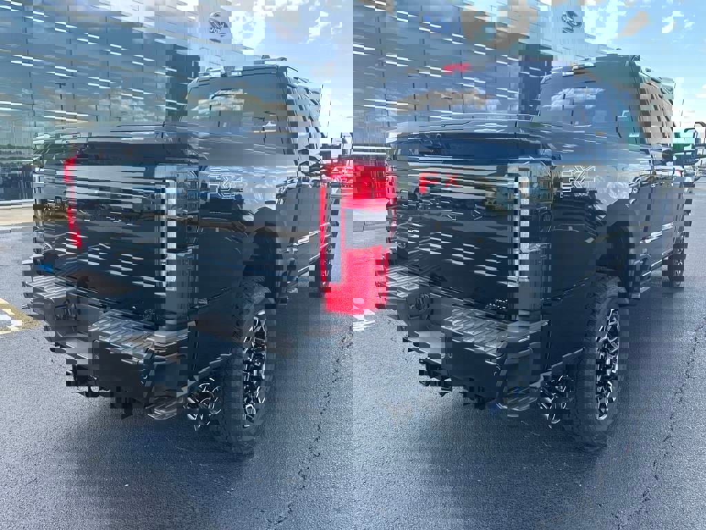 New 2025 Ford F350 Platinum image 31