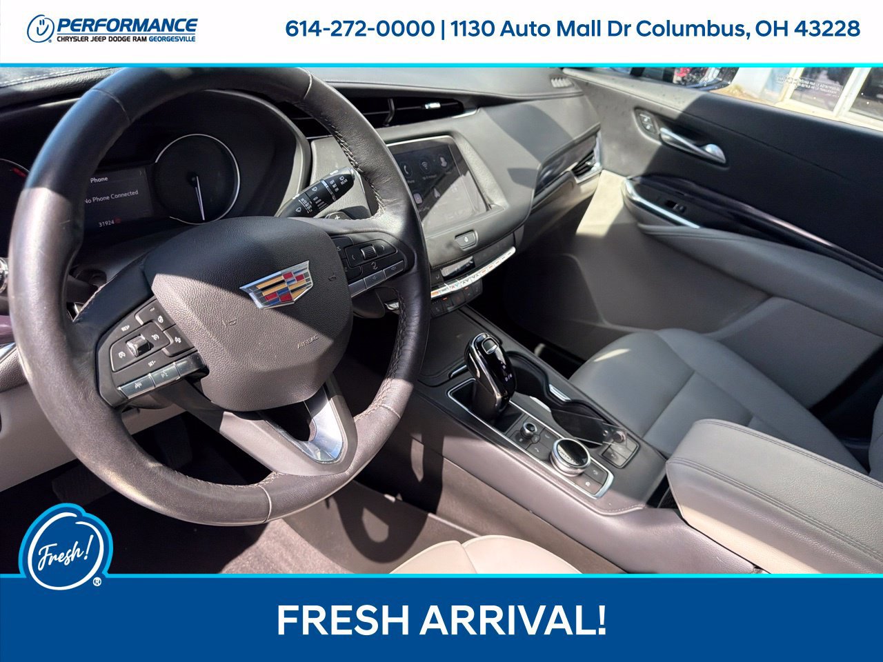 Used 2023 Cadillac XT4 Luxury w/ Driver Awareness Package FWD image 9
