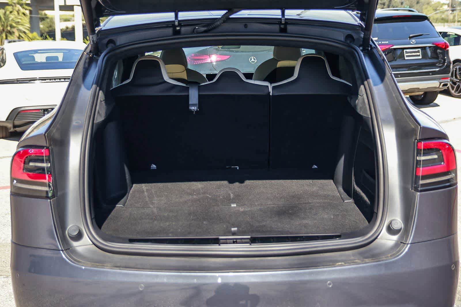 Used 2023 Tesla Model X AWD/4WD image 27