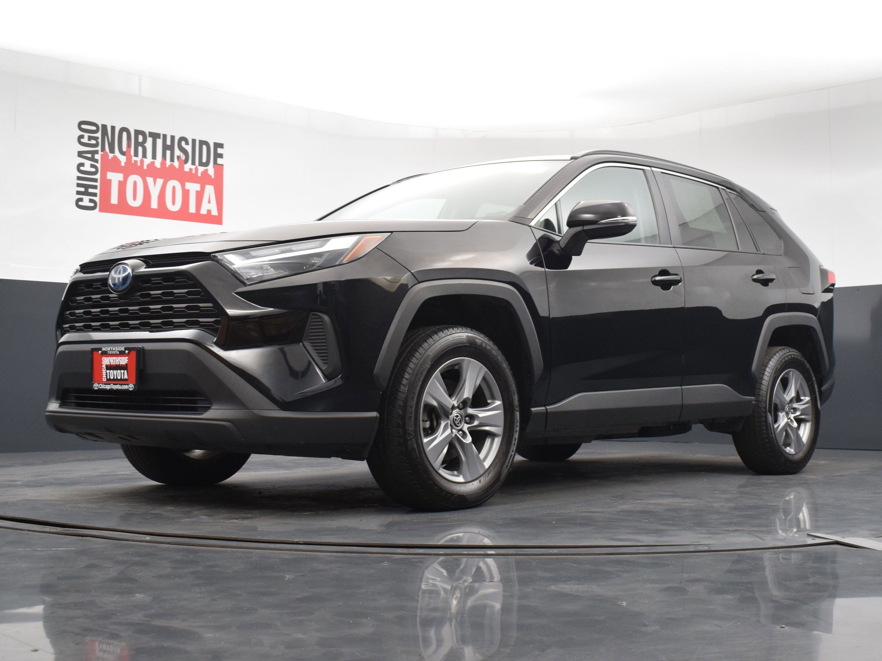 Used 2022 Toyota RAV4 XLE w/ Convenience Package AWD/4WD image 33