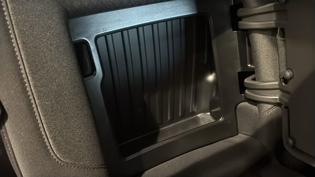 Used 2022 GMC Sierra 1500 Elevation image 15