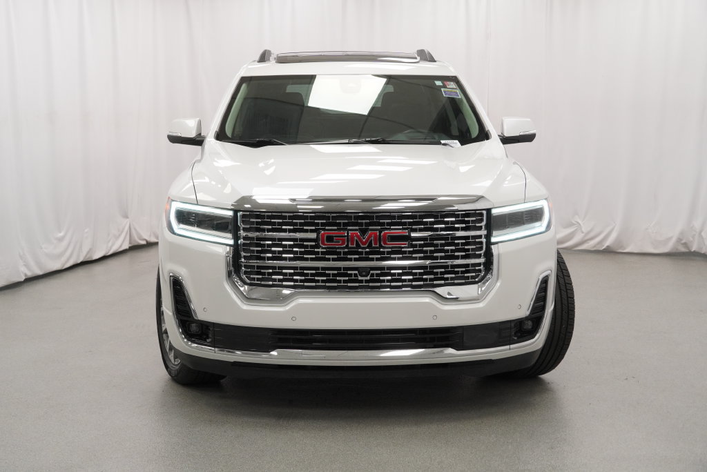 Certified 2023 GMC Acadia Denali w/ Denali Technology Package FWD image 40