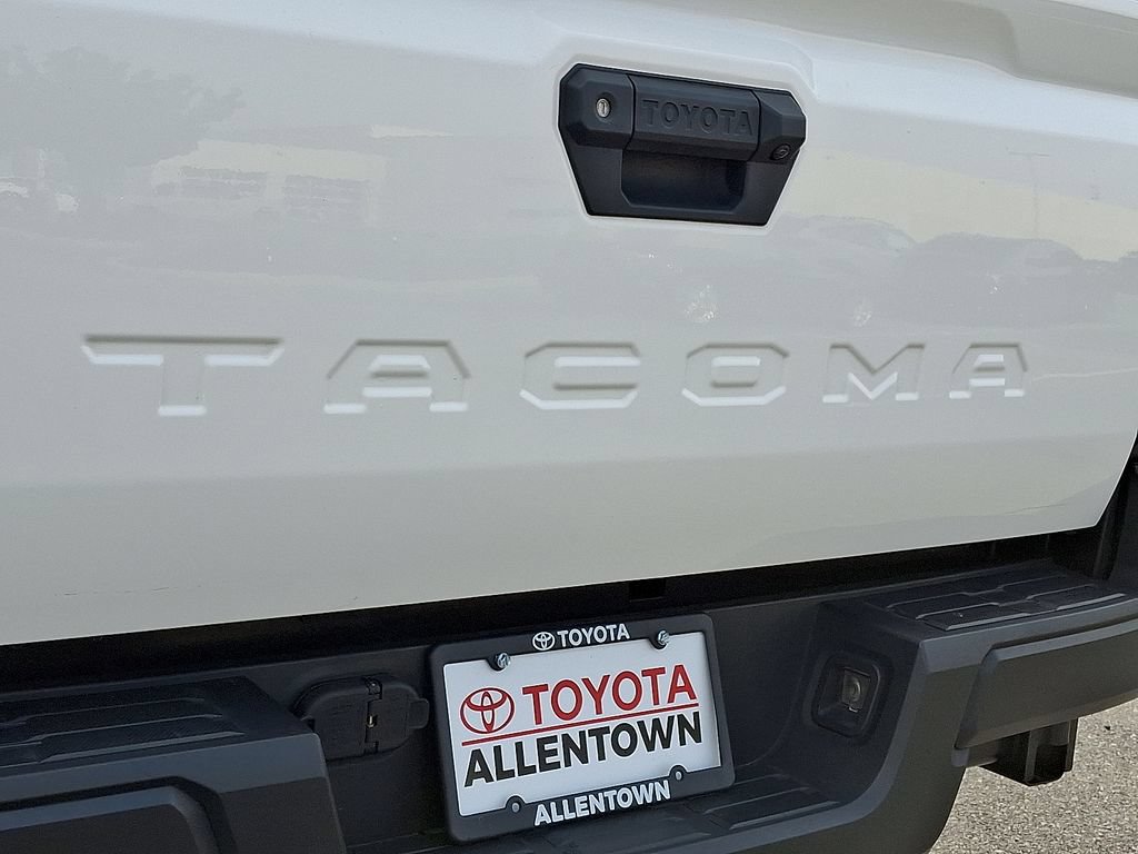 Used 2024 Toyota Tacoma SR RWD image 31
