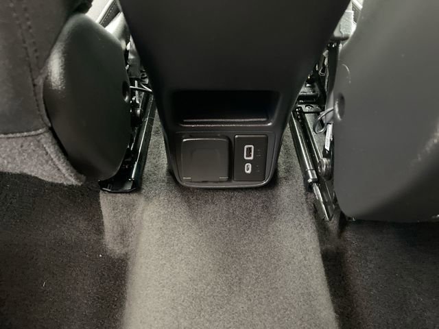 Used 2023 Chevrolet TrailBlazer LT w/ Convenience Package image 21