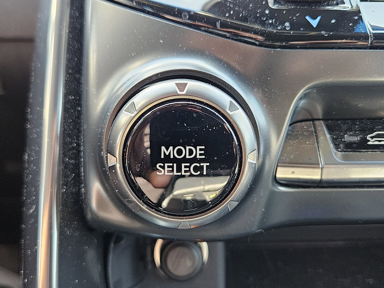 Used 2023 Lexus LX 600 4WD w/ Appearance Package image 24