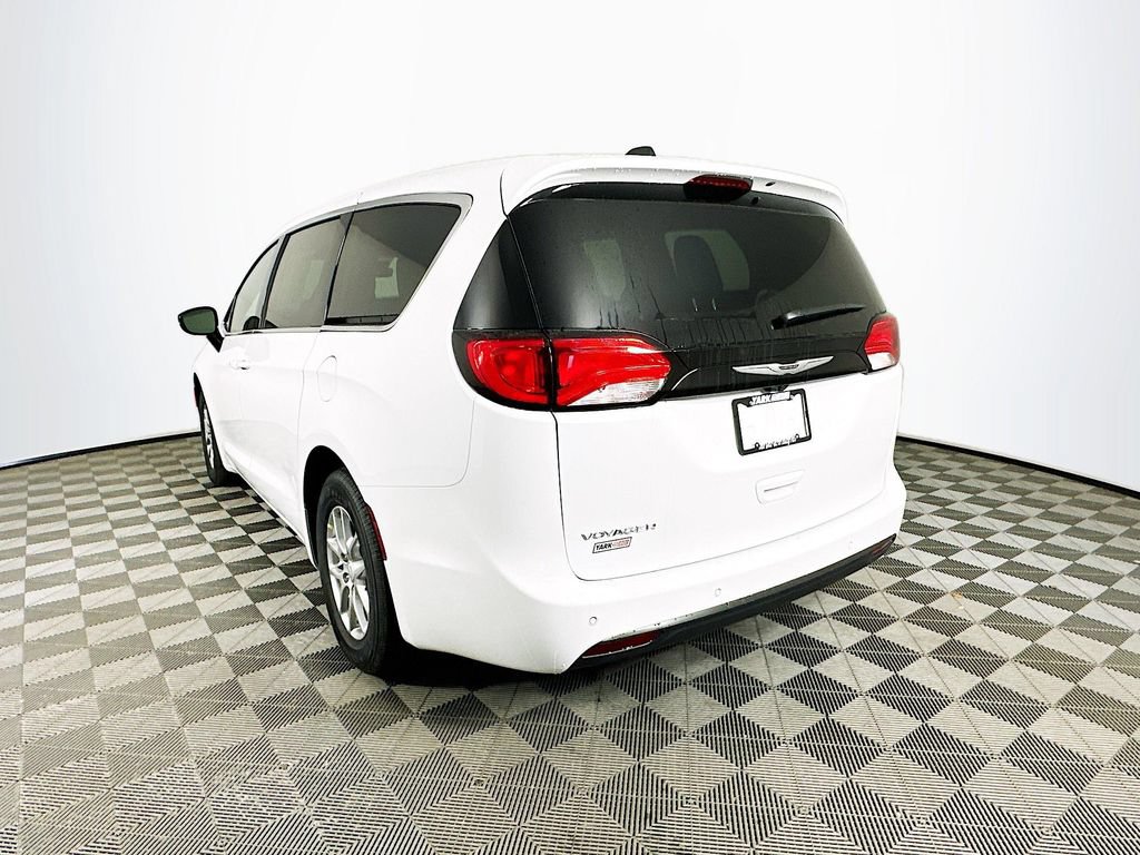 New 2026 Chrysler Voyager LX FWD image 6