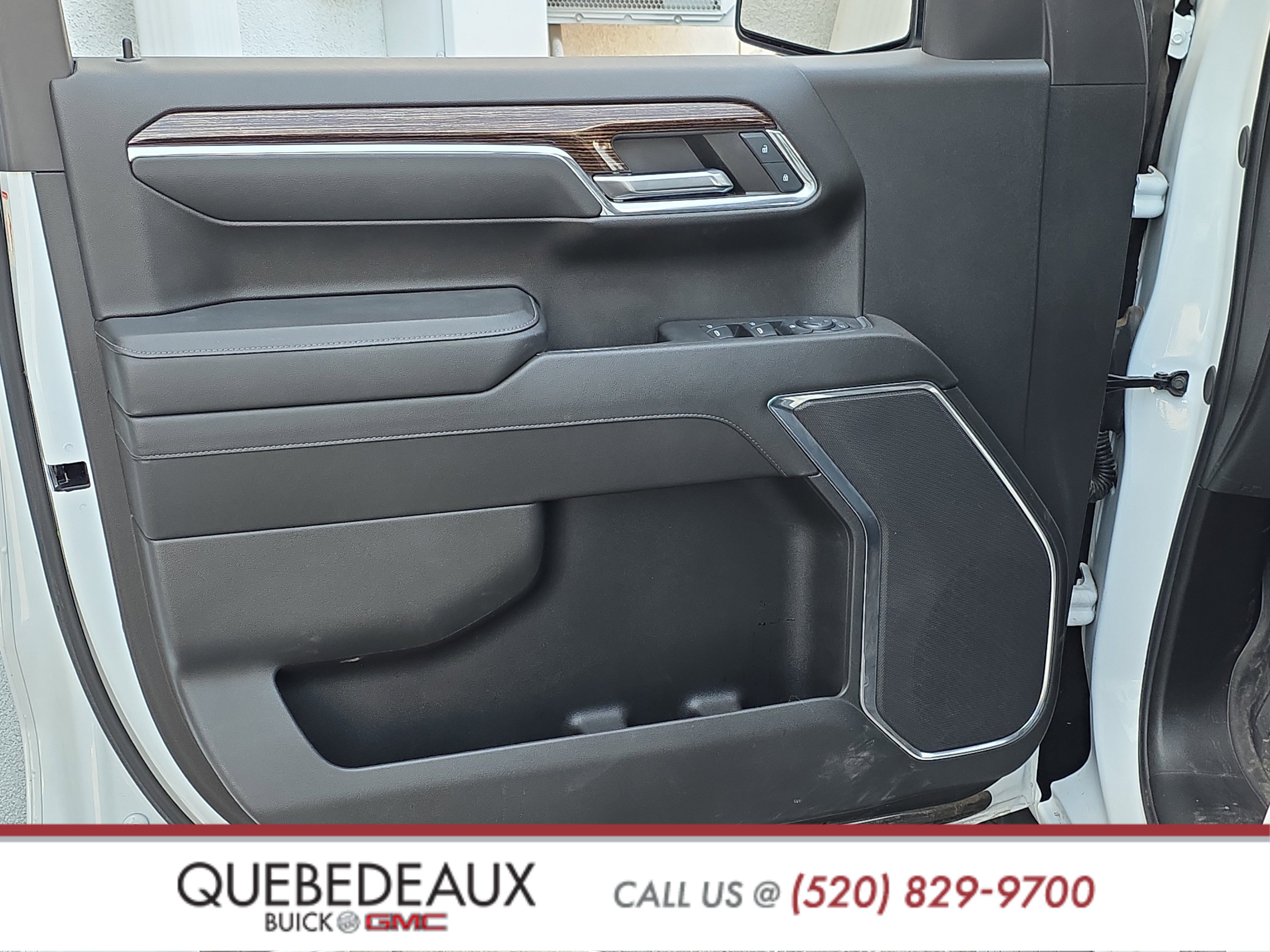 Used 2024 GMC Sierra 1500 Elevation w/ LPO, Elevation Black Package AWD/4WD image 10
