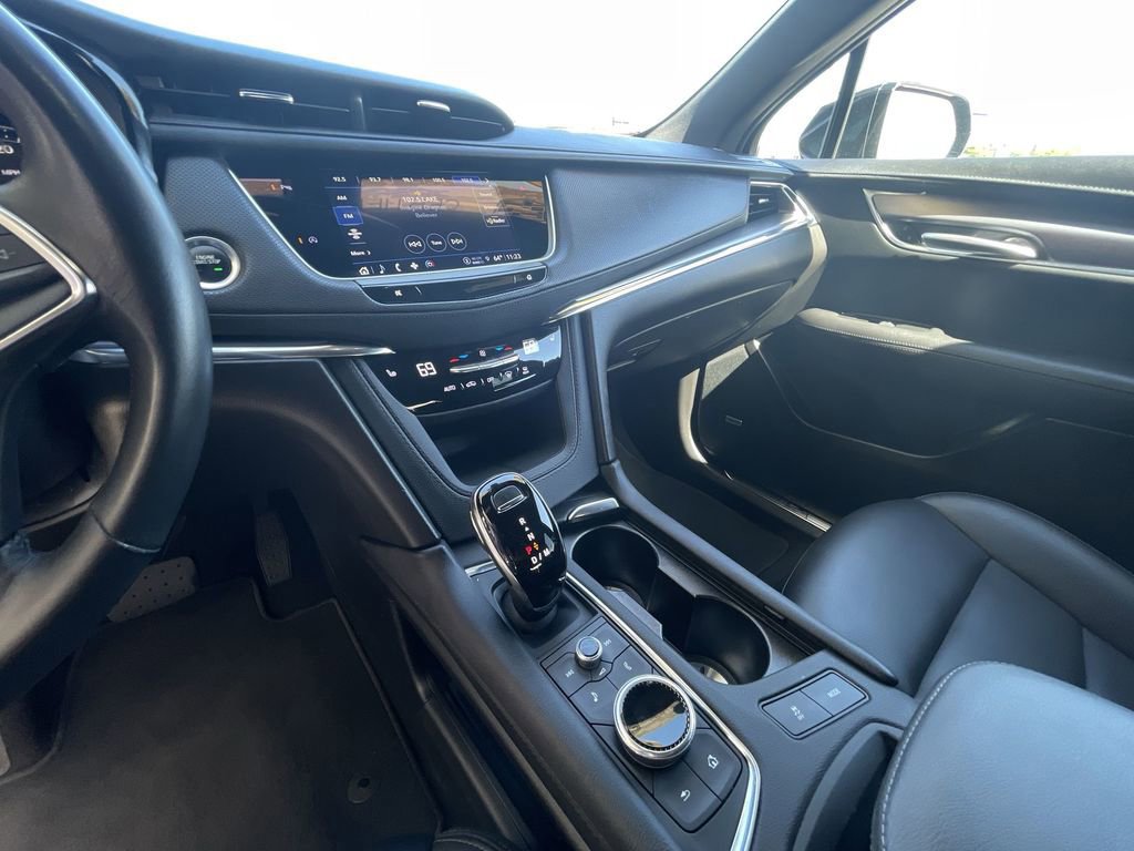 Certified 2023 Cadillac XT5 Luxury image 34