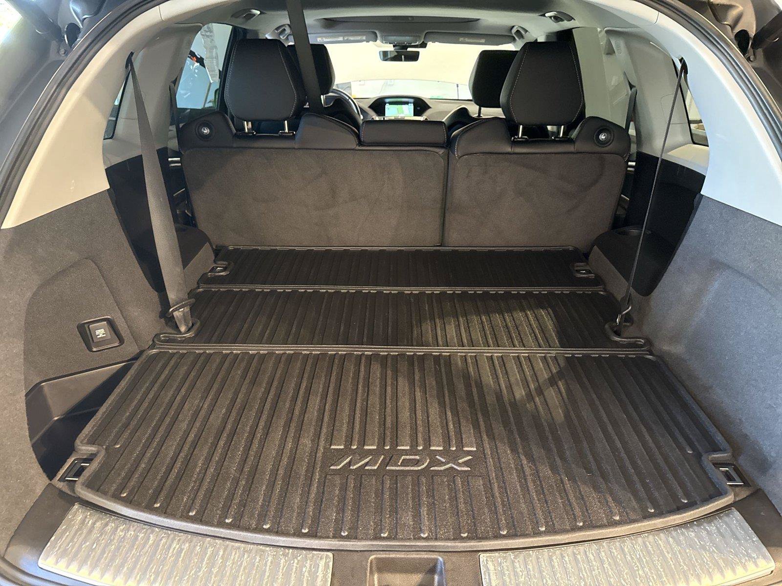 Used 2020 Acura MDX w/ Technology Package AWD/4WD image 22