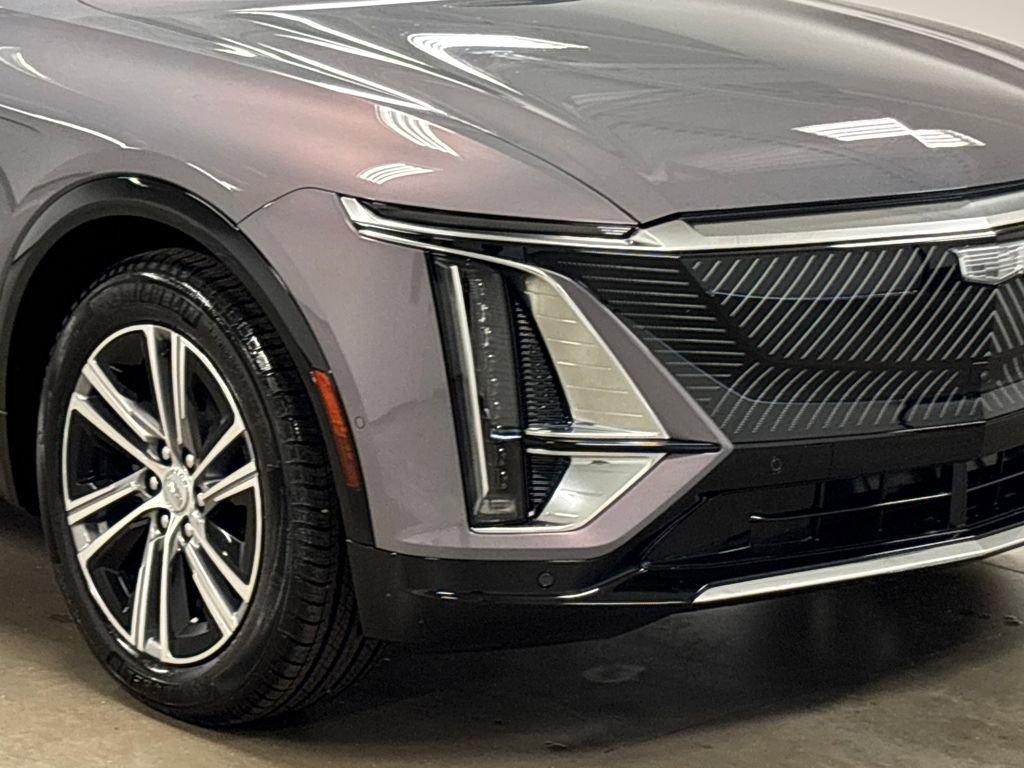 New 2026 Cadillac Lyriq Premium Luxury image 3
