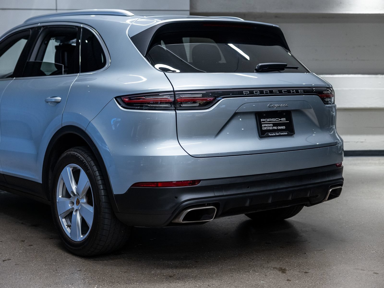 Certified 2023 Porsche Cayenne w/ Premium Package AWD/4WD image 26