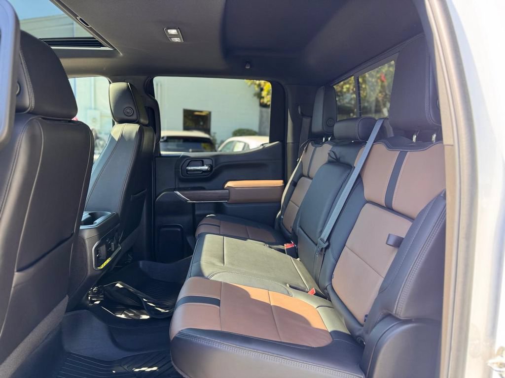 Used 2022 Chevrolet Silverado 1500 High Country w/ Z71 Off-Road Package AWD/4WD image 20