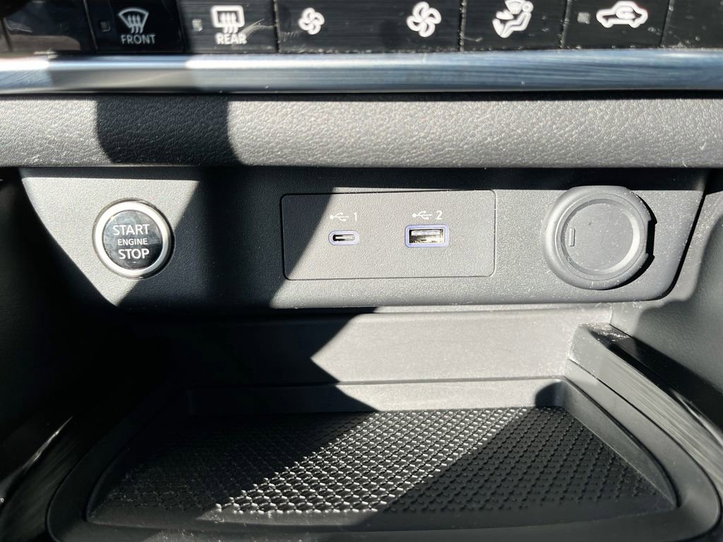 Used 2023 Nissan Rogue SV FWD image 30