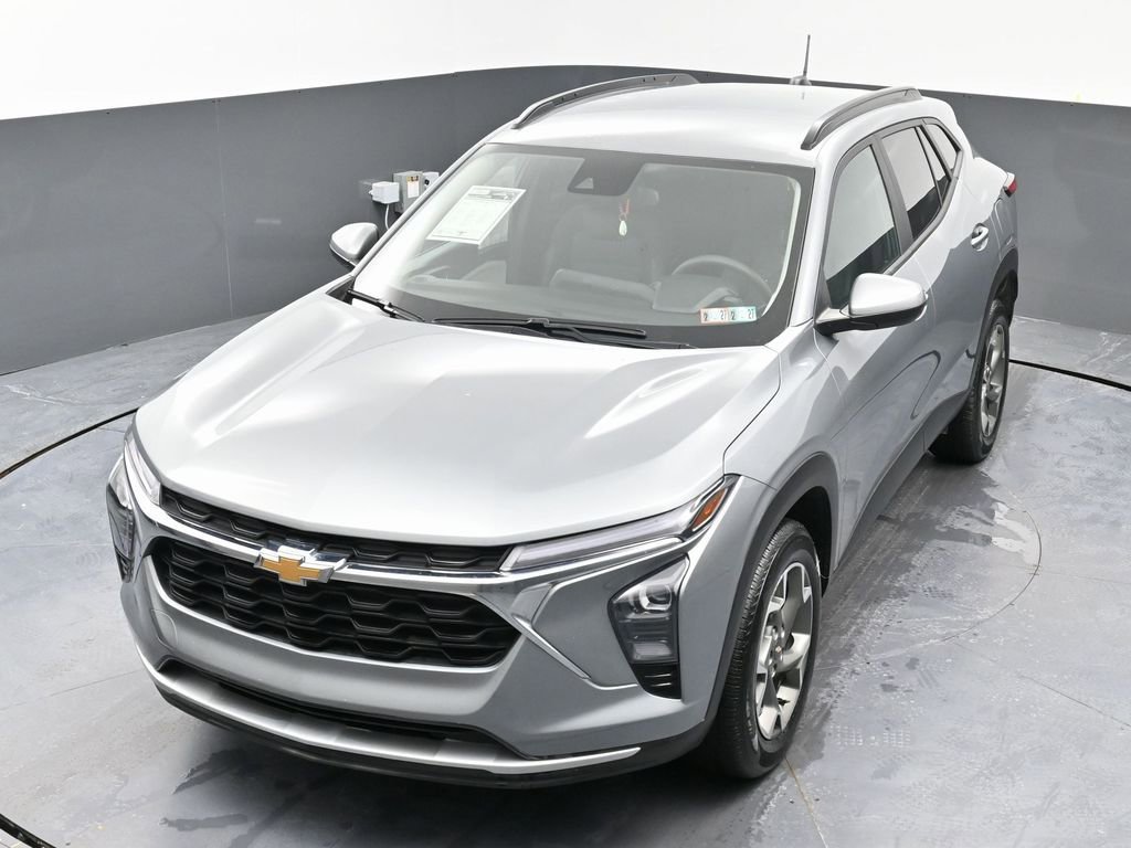 Used 2024 Chevrolet Trax LT image 38