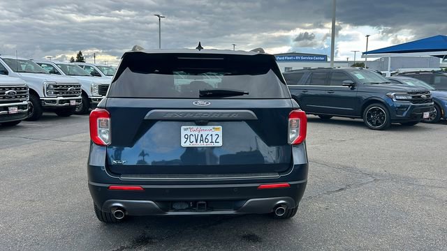 Certified 2022 Ford Explorer XLT w/ Equipment Group 202A image 4